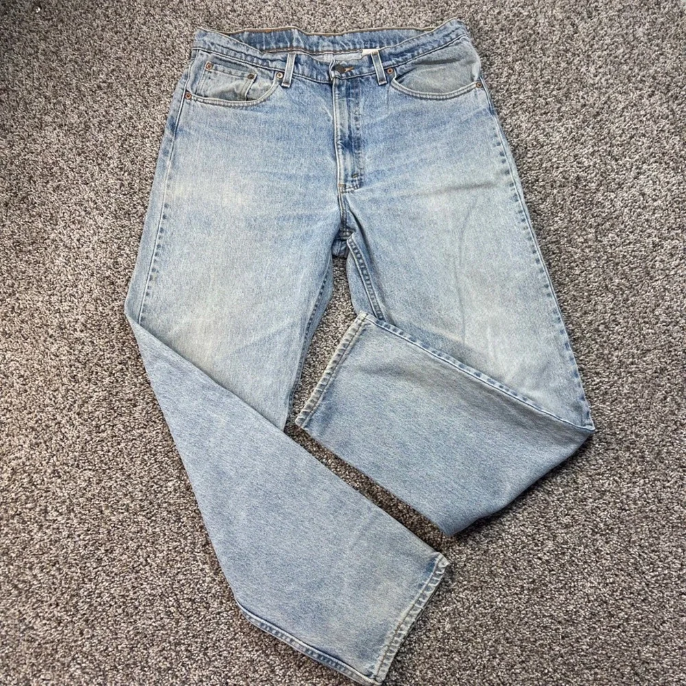 Vintage Levi's 550 Men's 35x32‎ Jeans USA Made Relaxed Fit Light Wash Denim 90s